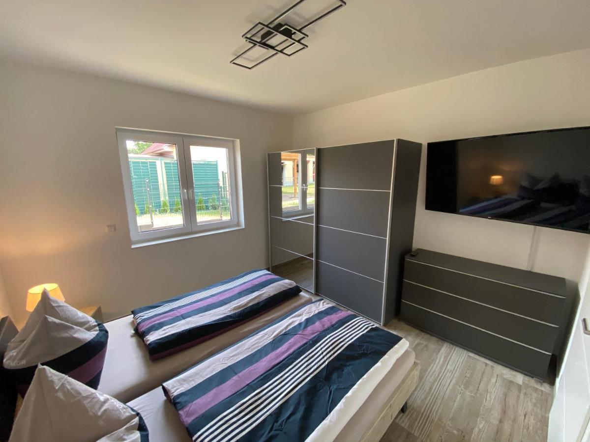 Ferienhaus Meerzeit 巴斯托夫 外观 照片